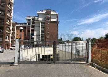 Edificio all\'aperto - Box via Caboto, Segrate - foto 14