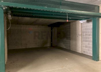 Parcheggio - Box via Fermini
 
2A, Cernusco sul Naviglio - foto 4