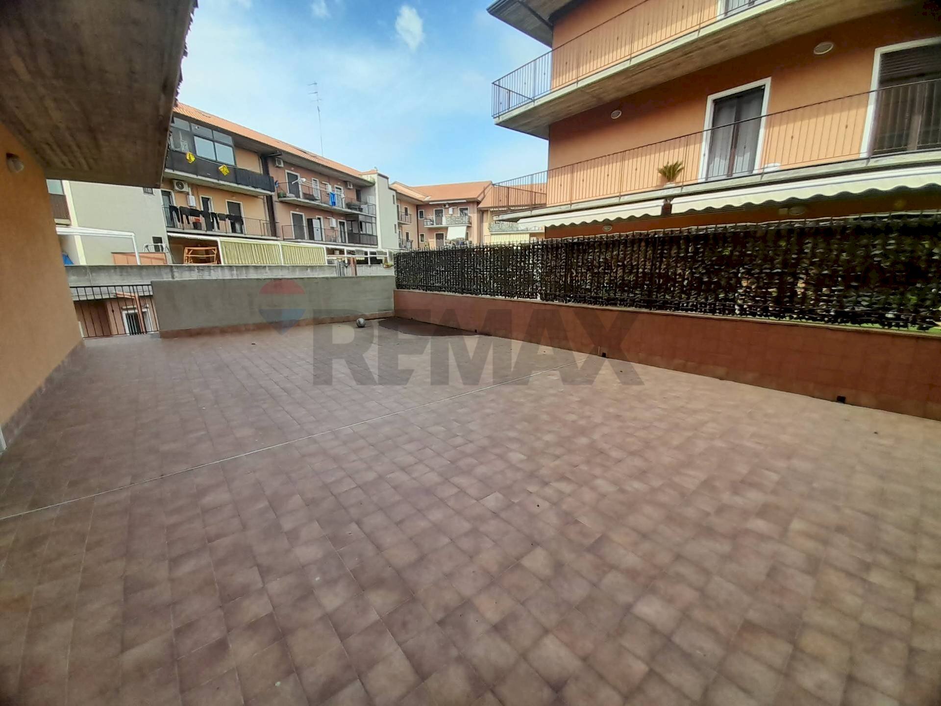 Terrazza - Quadrilocale Via Quasimodo
9, Camporotondo Etneo - foto 2