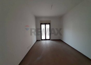 Stanza vuota - Quadrilocale Via Quasimodo
 
9, Camporotondo Etneo - foto 8