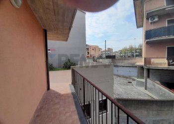 Balcone - Quadrilocale Via Quasimodo
 
9, Camporotondo Etneo - foto 14