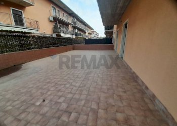 Terrazza - Quadrilocale Via Quasimodo
 
9, Camporotondo Etneo - foto 1