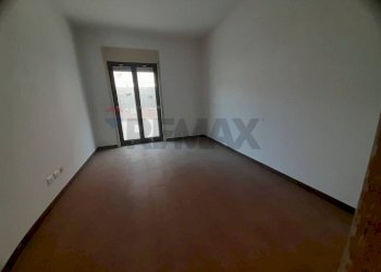 Stanza vuota - Quadrilocale Via Quasimodo
 
9, Camporotondo Etneo - foto 17