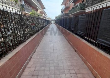 Terrazza - Quadrilocale Via Quasimodo
 
9, Camporotondo Etneo - foto 24