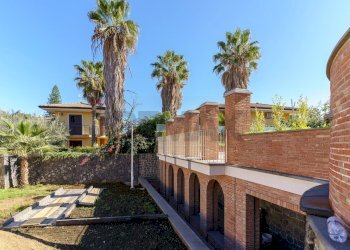 Casa all\'aperto - Villa Luigi Capuana
 
10, Aci Sant'Antonio - foto 15