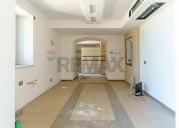 Hall / corridoio - Villa Luigi Capuana
 
10, Aci Sant'Antonio - foto 18