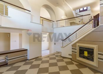 Scale - Villa Luigi Capuana
 
10, Aci Sant'Antonio - foto 21