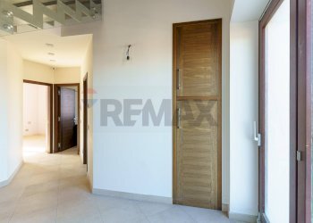 Hall / corridoio - Villa Luigi Capuana
 
10, Aci Sant'Antonio - foto 43