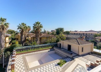 Edificio all\'aperto - Villa Luigi Capuana
 
10, Aci Sant'Antonio - foto 64