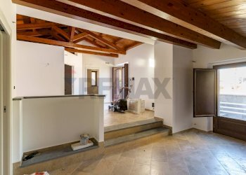 Stanza vuota - Villa Luigi Capuana
 
10, Aci Sant'Antonio - foto 66