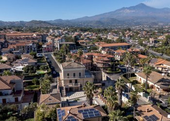 Vista delle montagne - Villa Luigi Capuana
 
10, Aci Sant'Antonio - foto 68