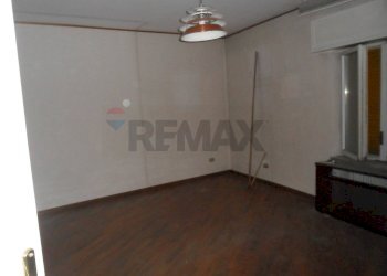 Stanza vuota - Appartamento Corso  Vittorio Emanuele
 
109, Caltanissetta - foto 10