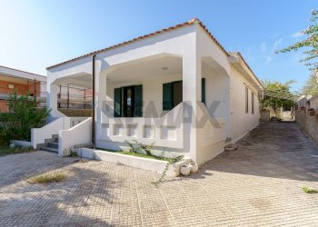 Casa all\'aperto - Villa via Contrada Spinazza
 
snc, Noto - foto 1