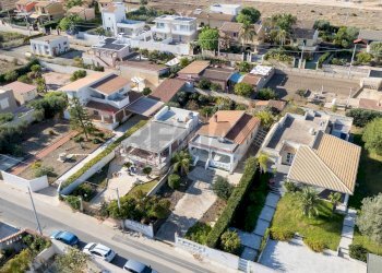 Casa all\'aperto - Villa via Contrada Spinazza
 
snc, Noto - foto 40