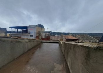 Terrazza - Casa semi indipendente via umberto
 
110, Ferla - foto 28