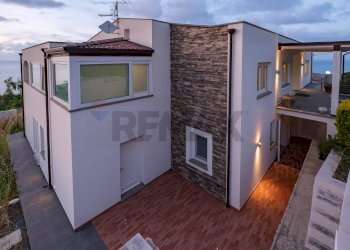 Casa all\'aperto - Villa Contrada San Gregorio
 
snc, Capo d'Orlando - foto 18