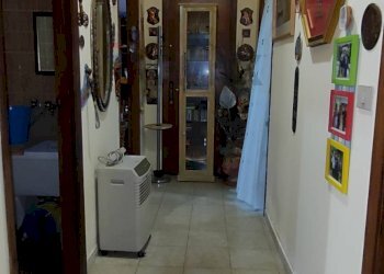 Hall / corridoio - Quadrilocale VIA SIRACUSA
 
47, Caltagirone - foto 10