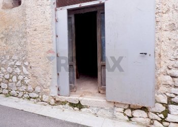 Casa all\'aperto - Casa indipendente Via Europa
 
36, Baia e Latina - foto 31