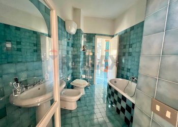 Bagno - Villa Fondi - foto 30