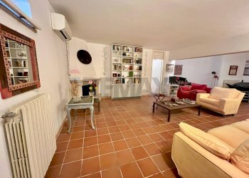 Soggiorno - Villa Fondi - foto 61