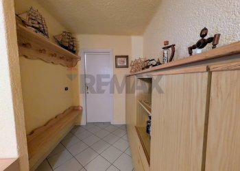 Hall / corridoio - Trilocale Artogne - foto 17