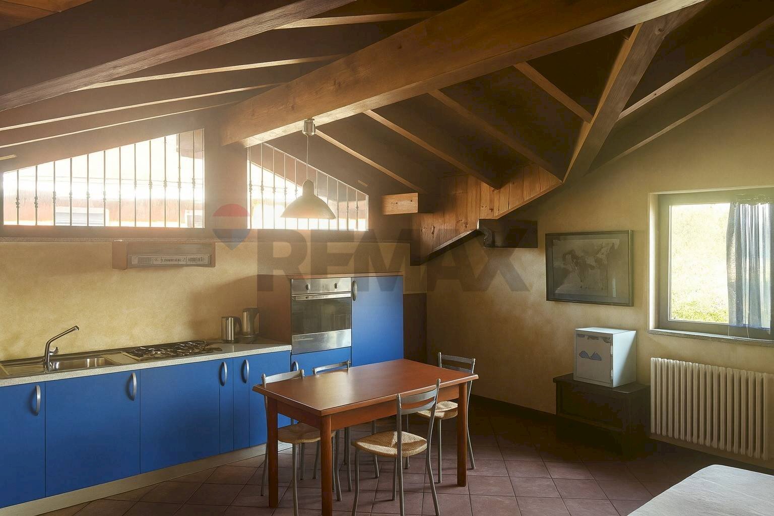 Cucina - Trilocale VIA VITTORIO VENETO
 
64, Oleggio Castello - foto 1