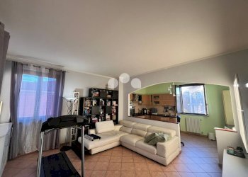 Foto 7 - Trilocale via San Giorgio
 
21, Chieve - foto 7