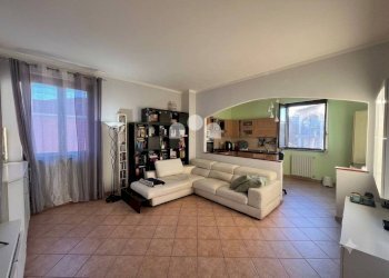 Foto 8 - Three-room apartment via San Giorgio
 
21, Chieve - photo 8