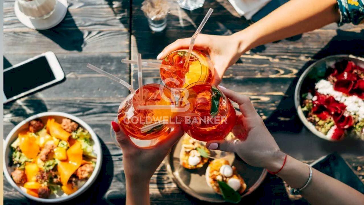 Foto 1 - Bar Tavola Calda - Fredda Piazza Malvezzi
 
23, Desenzano del Garda - foto 1