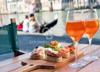 Foto 7 - Bar Tavola Calda - Fredda Piazza Malvezzi
 
23, Desenzano del Garda - foto 7