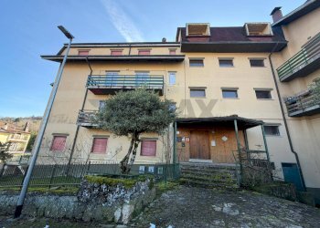 Edificio all\'aperto - Attico Via della Pineta
 
1, Alfedena - foto 1