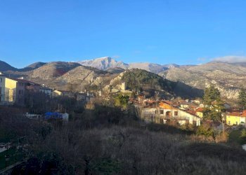 Vista delle montagne - Attico Via della Pineta
 
1, Alfedena - foto 3