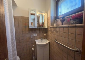 Bagno - Quadrilocale Via Sopra la fontana
 
snc, Castel di Sangro - foto 14