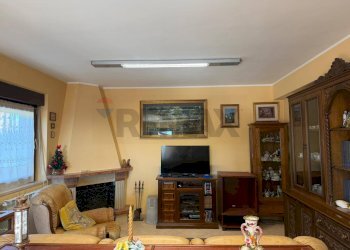 Soggiorno - Quadrilocale Via Sopra la fontana
 
snc, Castel di Sangro - foto 29