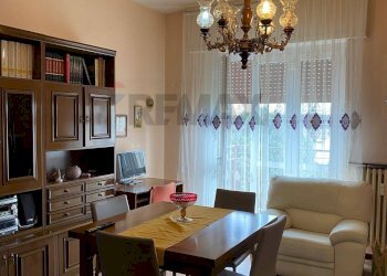 Sala da pranzo - Appartamento strada privata dell'anza
 
5, Novara - foto 12