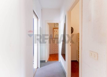 Hall / corridoio - Trilocale Nebbiuno - foto 30