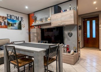 Sala da pranzo - Casa semi indipendente Via Goffredo Mameli
 
15, Galliate - foto 3