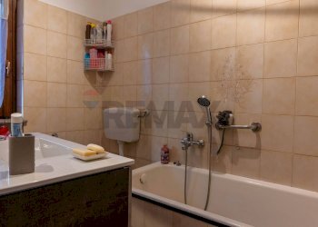 Bagno - Casa semi indipendente Via Goffredo Mameli
 
15, Galliate - foto 13