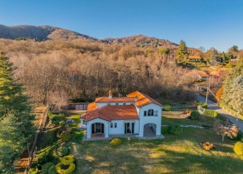 Casa all\'aperto - Villa strada dorsale di poggio radioso
 
8, Nebbiuno - foto 13