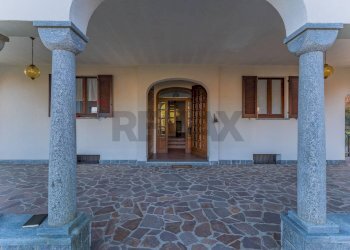 Casa all\'aperto - Villa strada dorsale di poggio radioso
 
8, Nebbiuno - foto 24