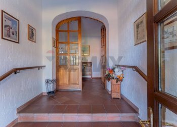 Hall / corridoio - Villa strada dorsale di poggio radioso
 
8, Nebbiuno - foto 25