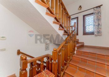 Scale - Villa strada dorsale di poggio radioso
 
8, Nebbiuno - foto 38