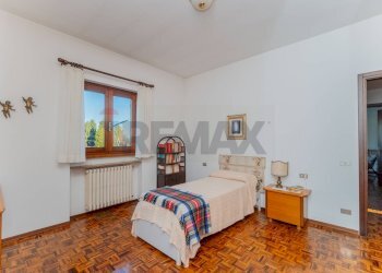 Camera / camera da letto - Villa strada dorsale di poggio radioso
 
8, Nebbiuno - foto 39