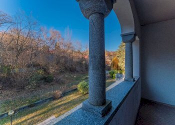 Balcone - Villa strada dorsale di poggio radioso
 
8, Nebbiuno - foto 44