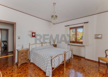 Camera / camera da letto - Villa strada dorsale di poggio radioso
 
8, Nebbiuno - foto 47