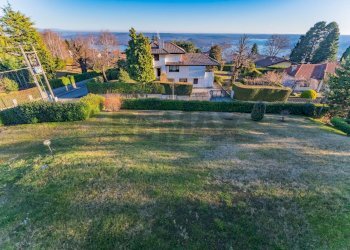 Giardino - Villa strada dorsale di poggio radioso
 
8, Nebbiuno - foto 51