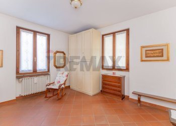 Camera / camera da letto - Villa strada dorsale di poggio radioso
 
8, Nebbiuno - foto 61