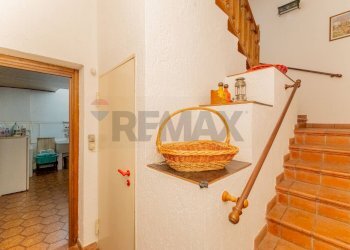 Scale - Villa strada dorsale di poggio radioso
 
8, Nebbiuno - foto 65