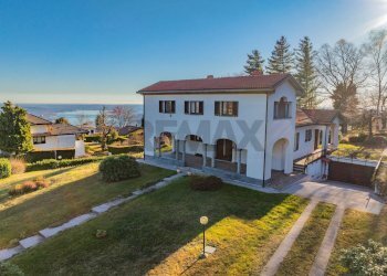 Casa all\'aperto - Villa strada dorsale di poggio radioso
 
8, Nebbiuno - foto 73