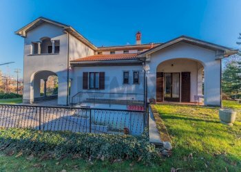 Casa all\'aperto - Villa strada dorsale di poggio radioso
 
8, Nebbiuno - foto 75